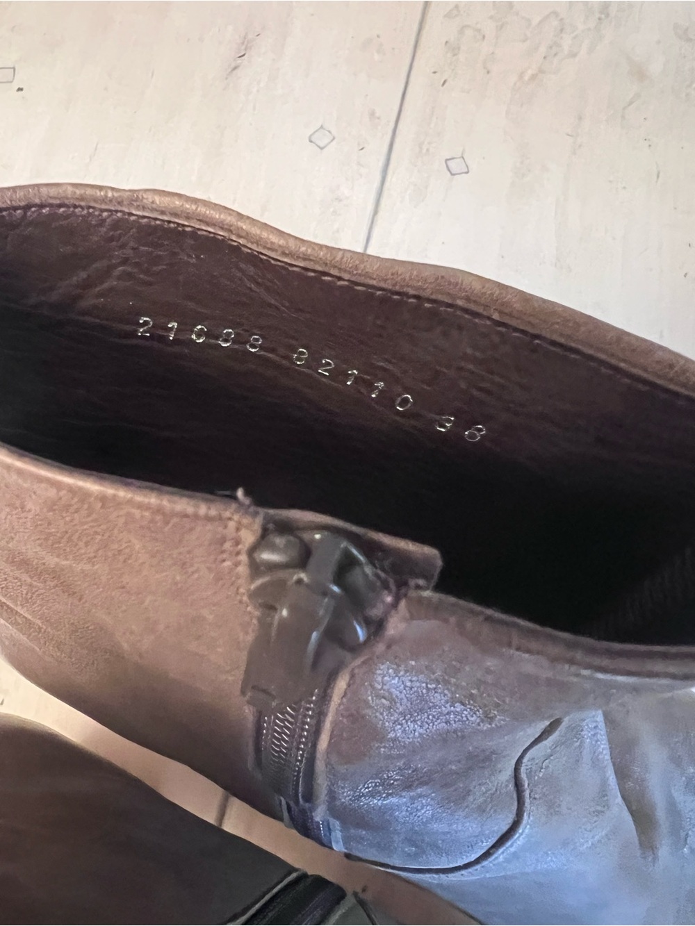Women’s Brown Leather Clog Boots - Picture 5 of 7